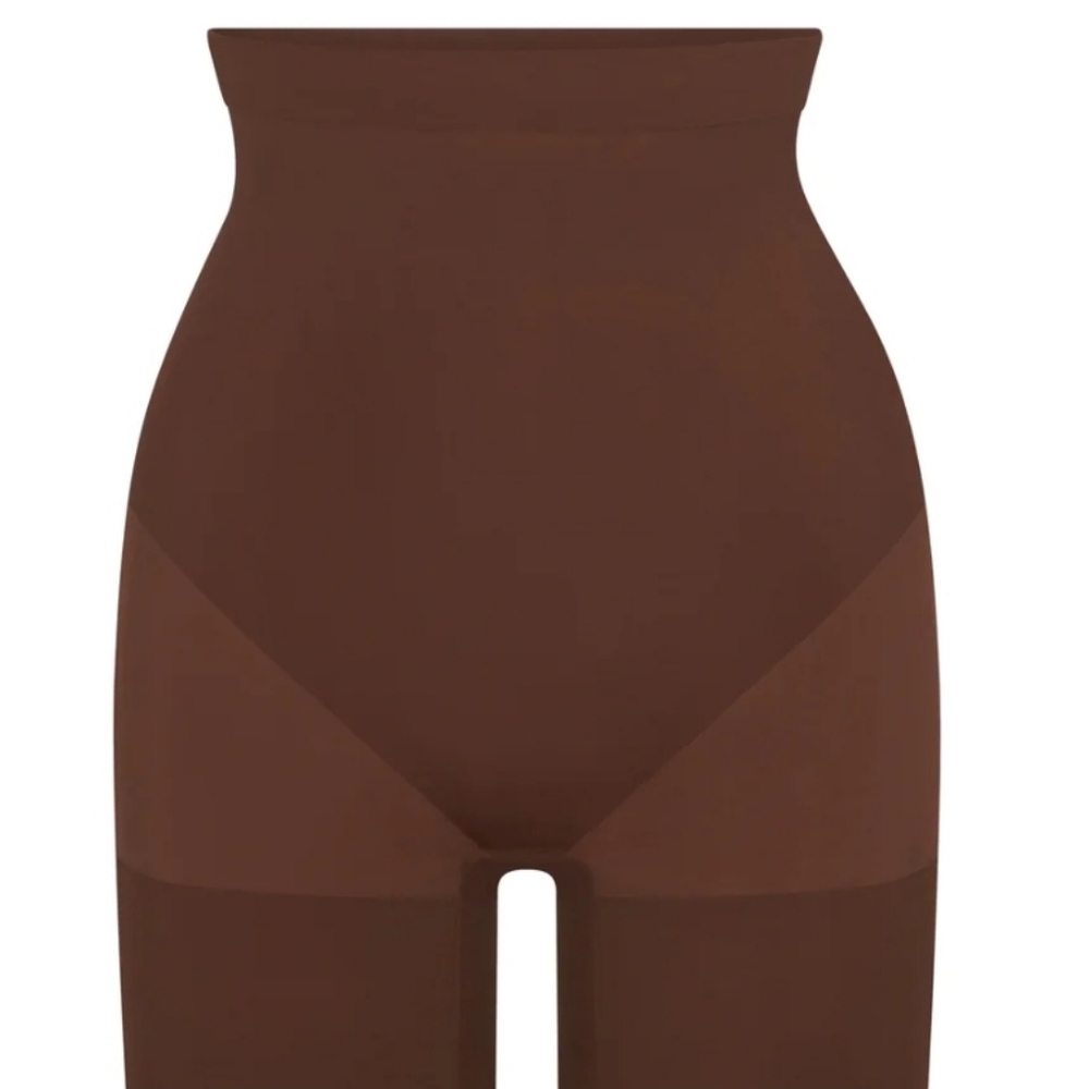 Skims Everyday Sculpt Short